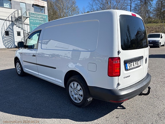 Volkswagen Caddy Maxi 3 of 5