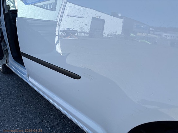 Volkswagen Caddy Maxi 30 of 30