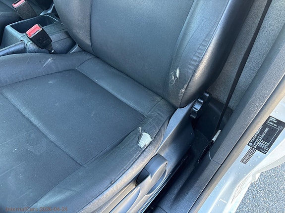 Volkswagen Caddy Maxi 29 of 30