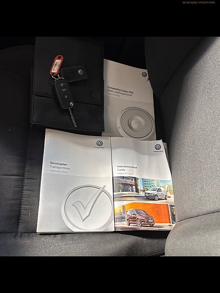 Volkswagen Caddy Maxi 18 of 30