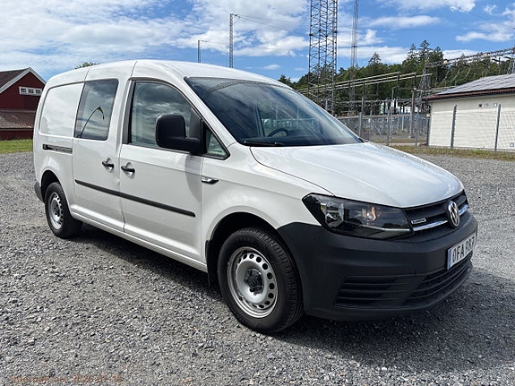 Volkswagen Caddy Maxi 3 of 5