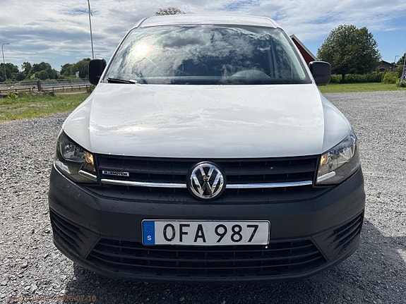 Volkswagen Caddy Maxi 2 of 5