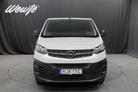 Opel Vivaro 2 of 5