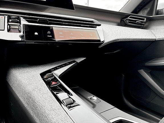 Peugeot e-3008 9 of 14