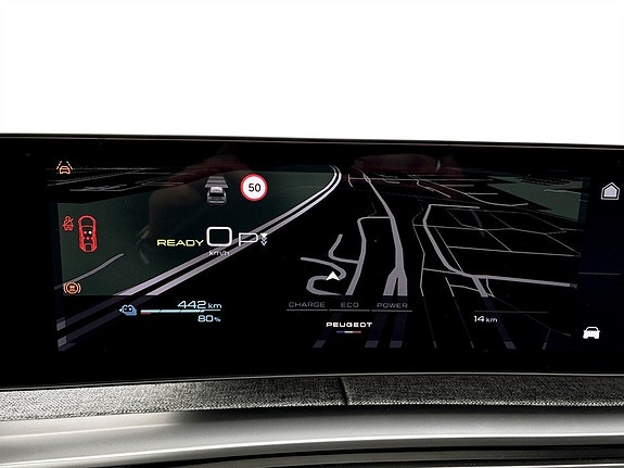 Peugeot e-3008 7 of 14
