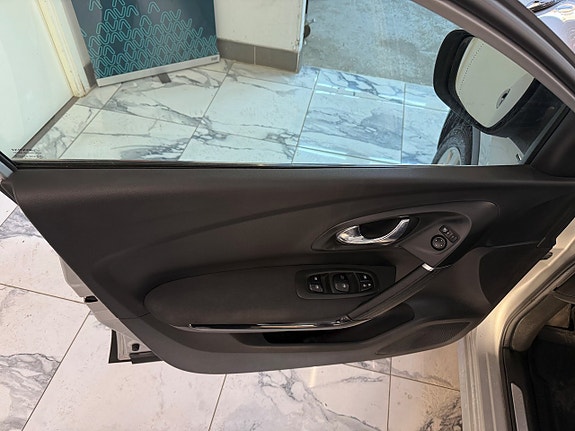 Renault Kadjar 6 of 12