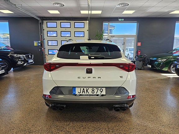 Cupra Formentor 4 of 5