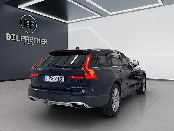 Volvo V90 Cross Country 5 of 5