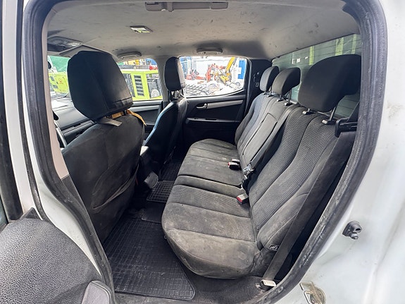 Isuzu D-max 8 of 10