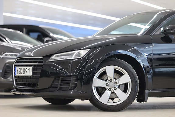 Audi TT 4 of 5
