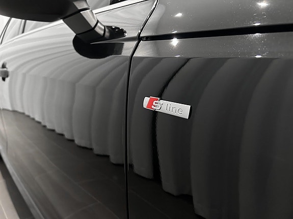 Audi A4 7 of 16