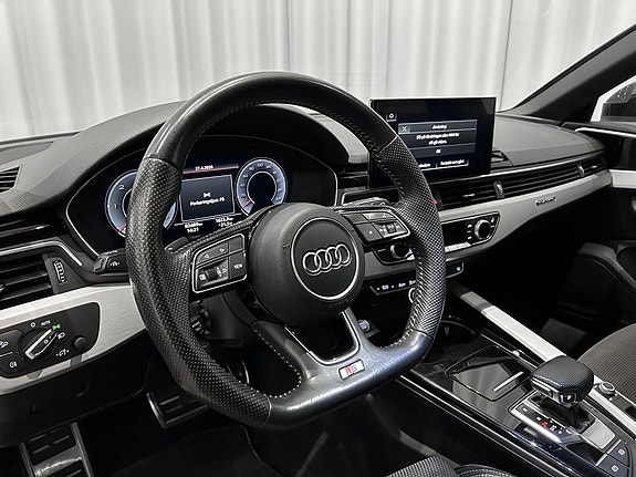 Audi A4 11 of 16