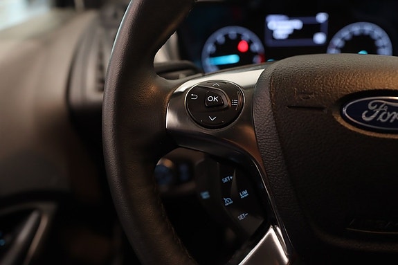 Ford Transit Connect 9 of 16