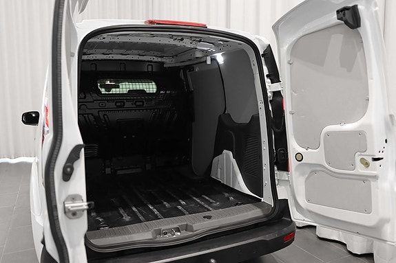 Ford Transit Connect 4 of 5