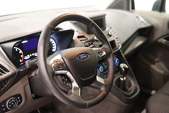 Ford Transit Connect 8 of 16