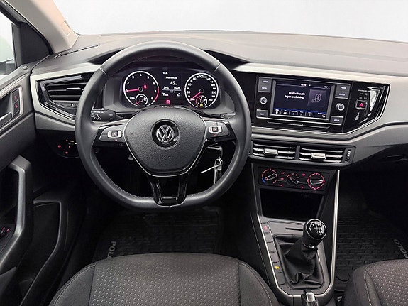 Volkswagen Polo 17 of 22