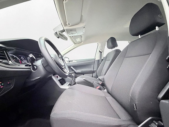 Volkswagen Polo 12 of 22