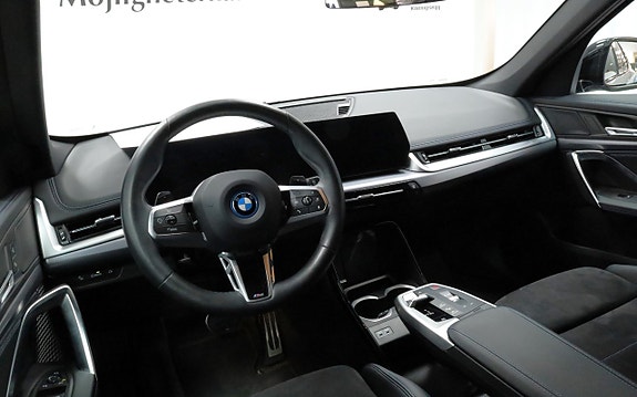 BMW X1 3 of 5