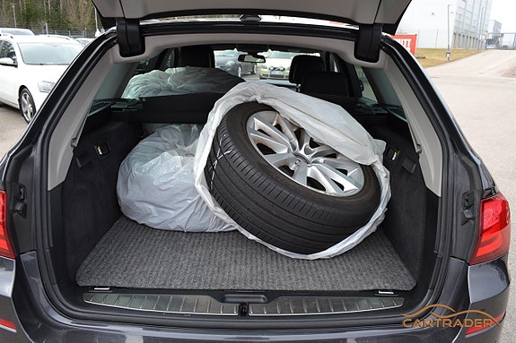 BMW 520 12 of 17