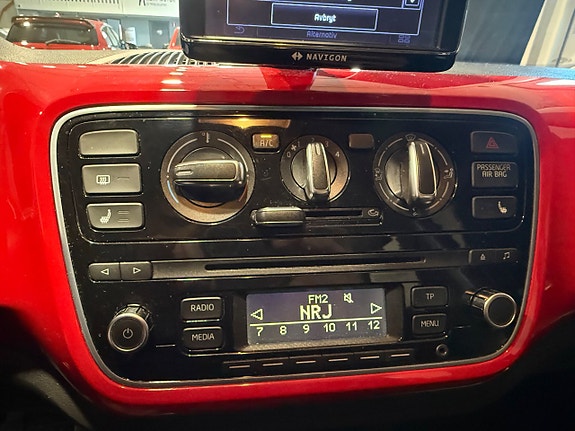 Volkswagen UP! 11 of 15