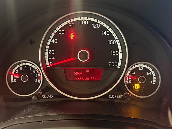 Volkswagen UP! 10 of 15