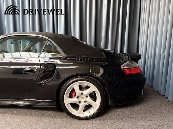Porsche 911 22 of 30