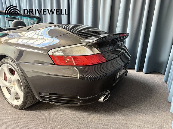 Porsche 911 24 of 30