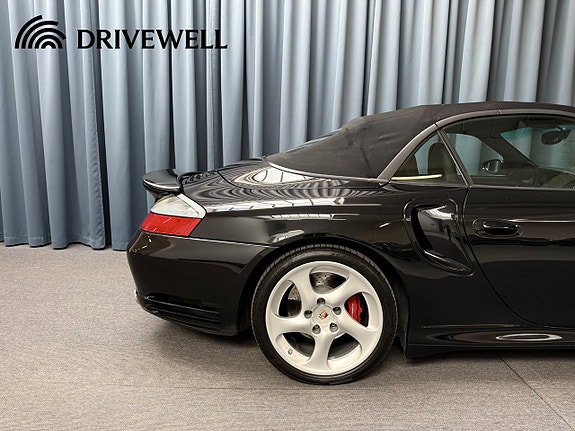 Porsche 911 27 of 30
