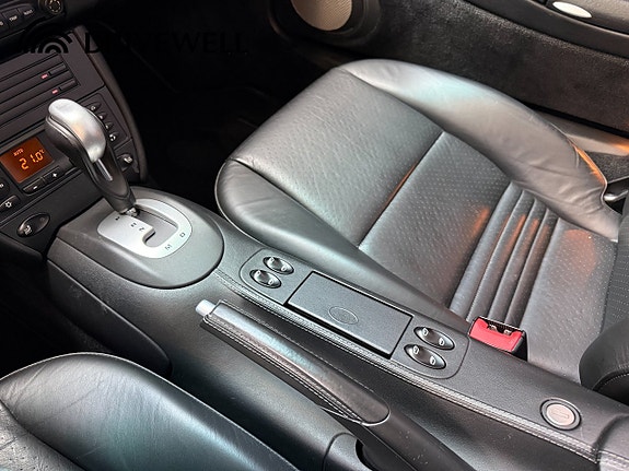 Porsche 911 17 of 30