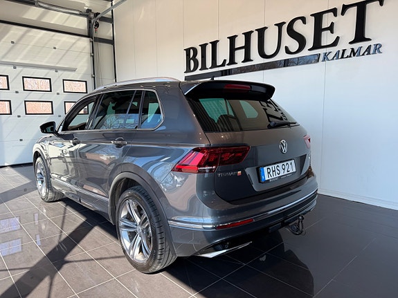 Volkswagen Tiguan 3 of 5