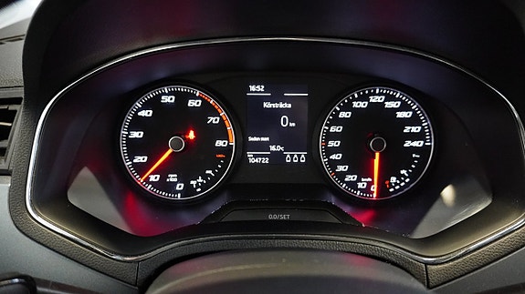 Seat Arona 14 of 20