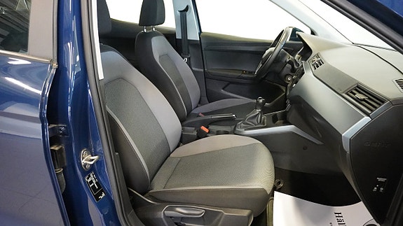 Seat Arona 9 of 20