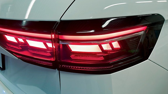 Volkswagen Passat 14 of 24