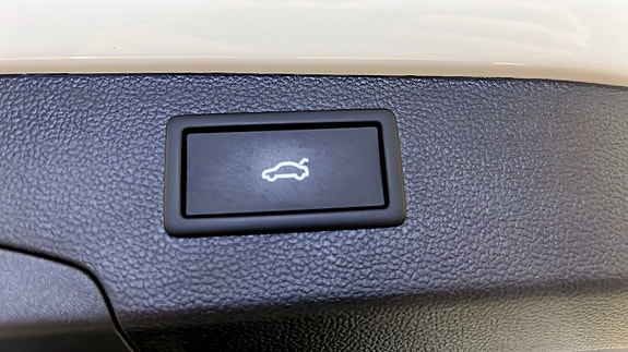 Volkswagen Passat 23 of 24