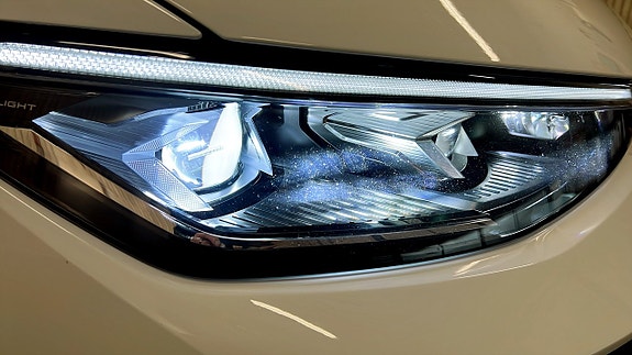 Volkswagen Passat 15 of 24
