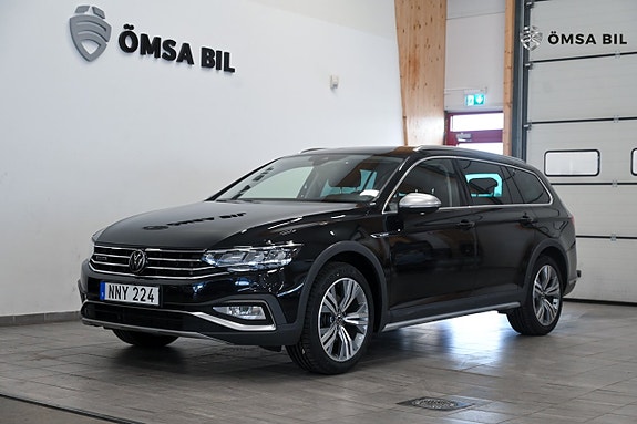 Volkswagen Passat Alltrack 2 of 5