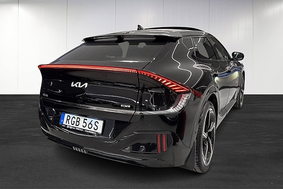 Kia EV6 4 of 11