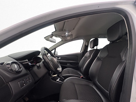 Renault Clio 11 of 30