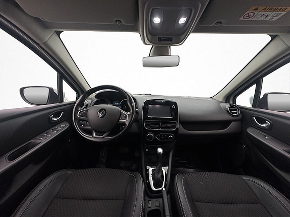 Renault Clio 12 of 30