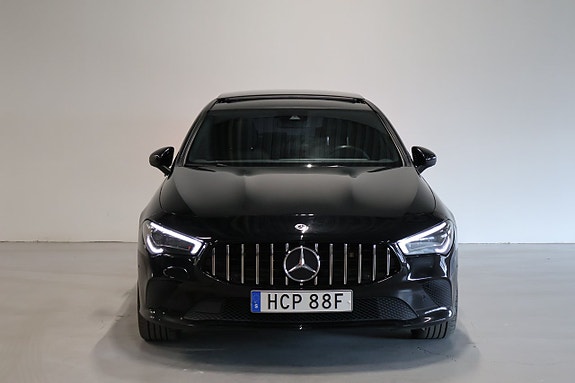 Mercedes-Benz CLA250 e 3 of 5