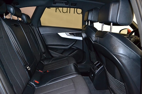 Audi A4 15 of 16