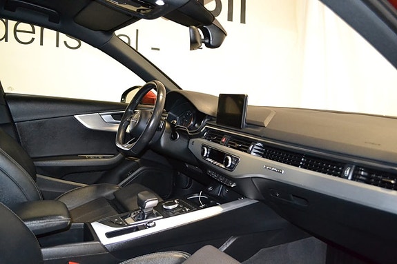 Audi A4 9 of 16