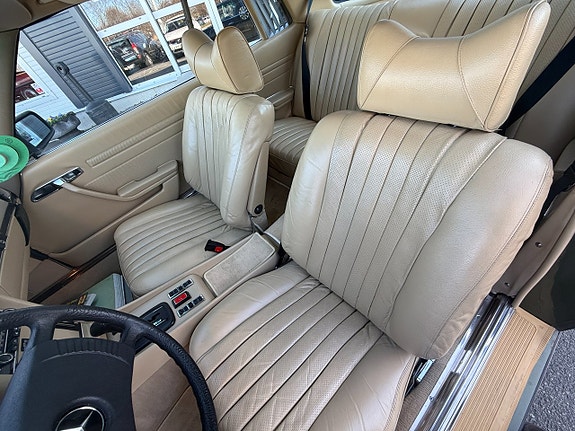 Mercedes-Benz SL450 8 of 12