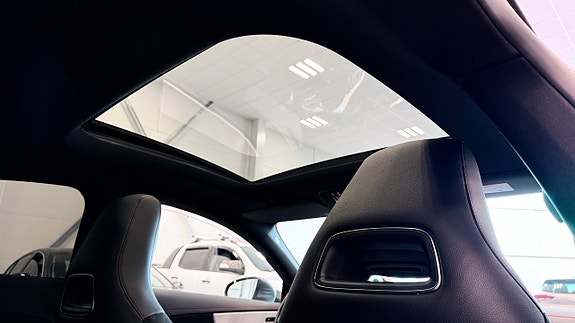 Mercedes-Benz CLA200 15 of 24