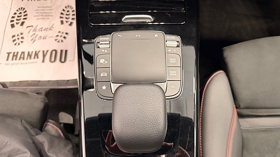 Mercedes-Benz CLA200 21 of 24