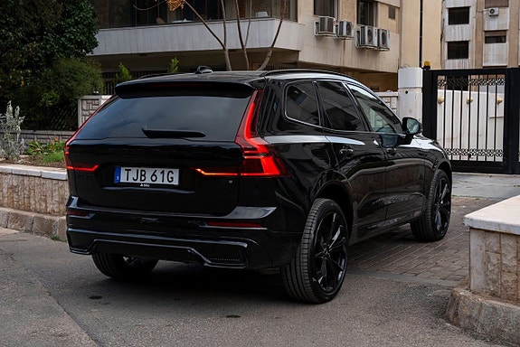 Volvo XC60 8 of 15