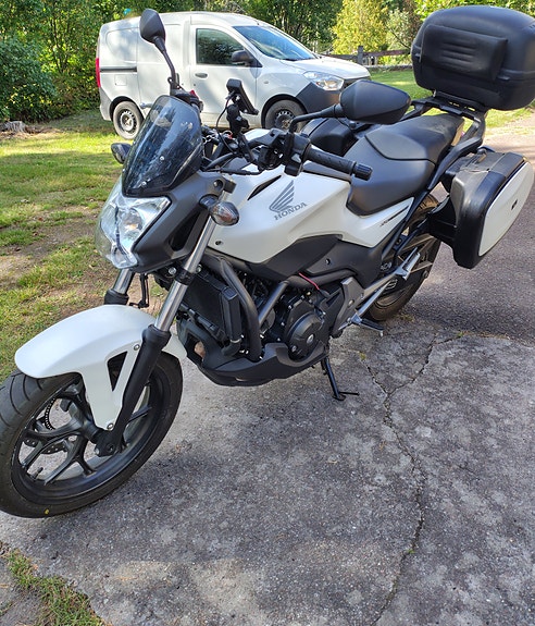 Honda NC750S 3 of 6