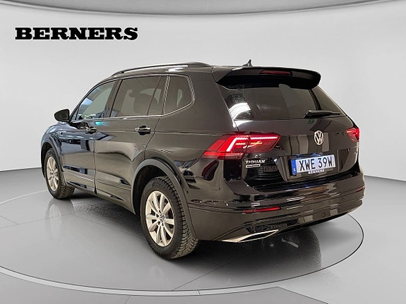 Volkswagen Tiguan Allspace 3 of 5