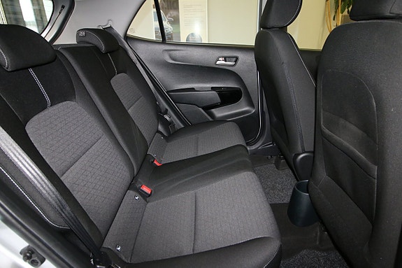 Kia Picanto 10 of 22