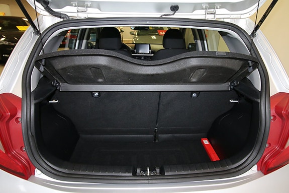 Kia Picanto 9 of 22